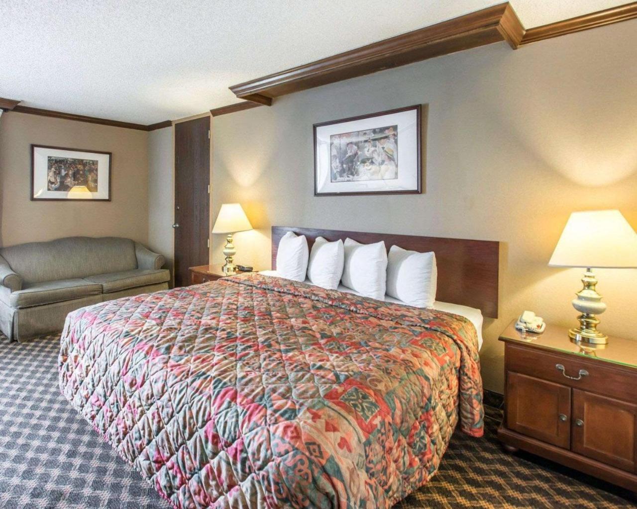 Rodeway Inn And Suites Boulder Broker Exterior photo